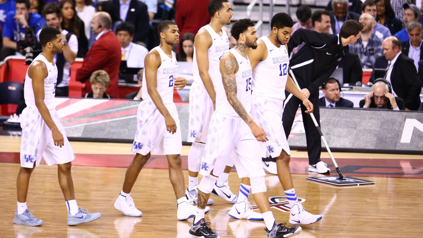 Karl Anthony Towns Willie Cauley Stein Trey Lyles Devin Booker